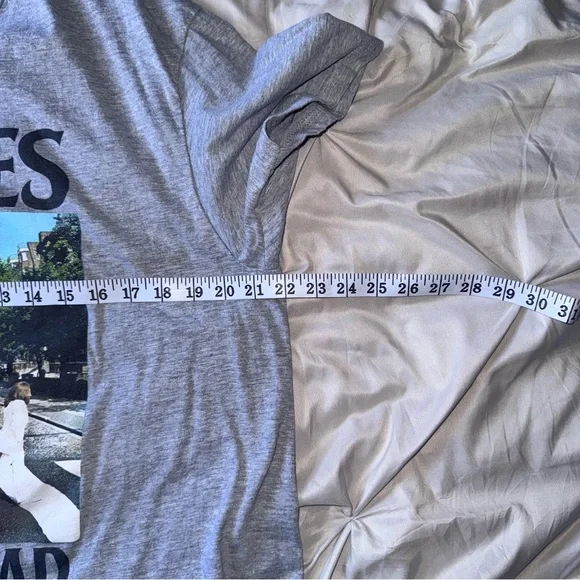 The Beatles Abbey Road Graphic Tee Men’s XL Gray Band Rock Music T-Shirt - Picture 5 of 7